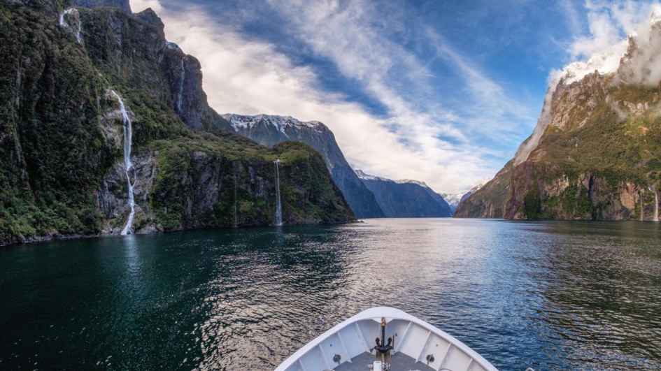 milford sound.jpg